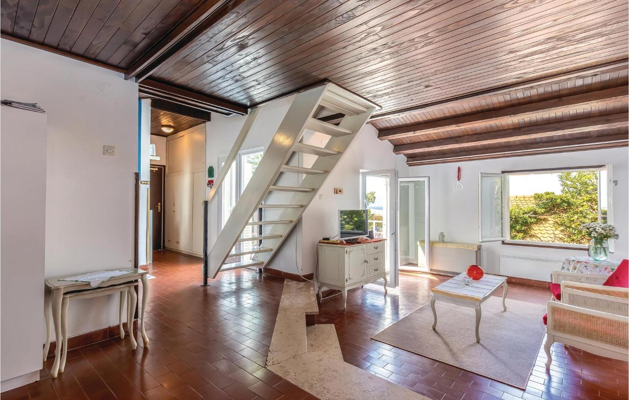 2 Bedroom Beautiful Home In Kraljevica Exterior foto